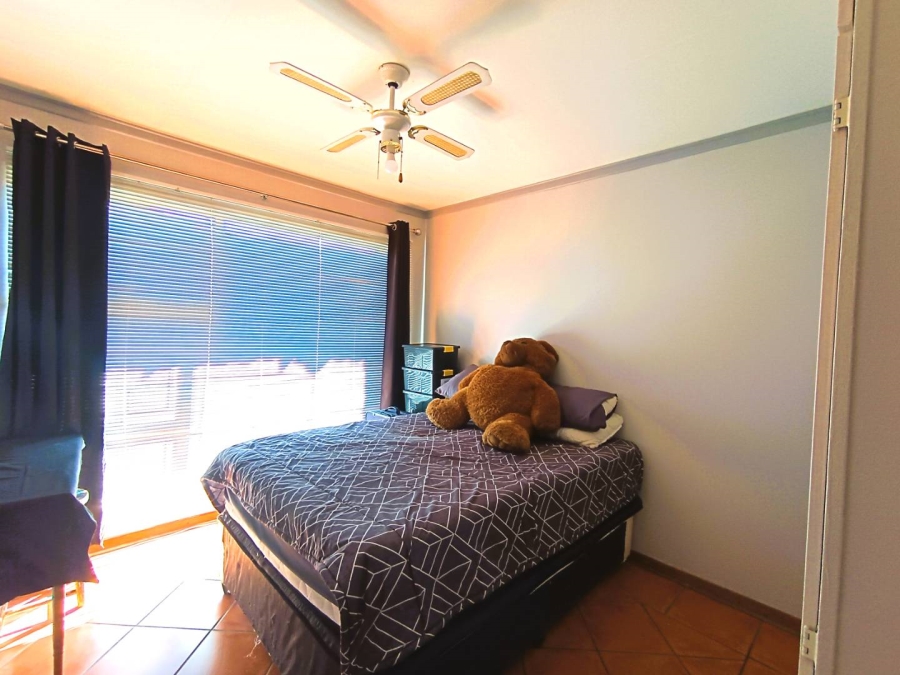 4 Bedroom Property for Sale in Langenhovenpark Free State